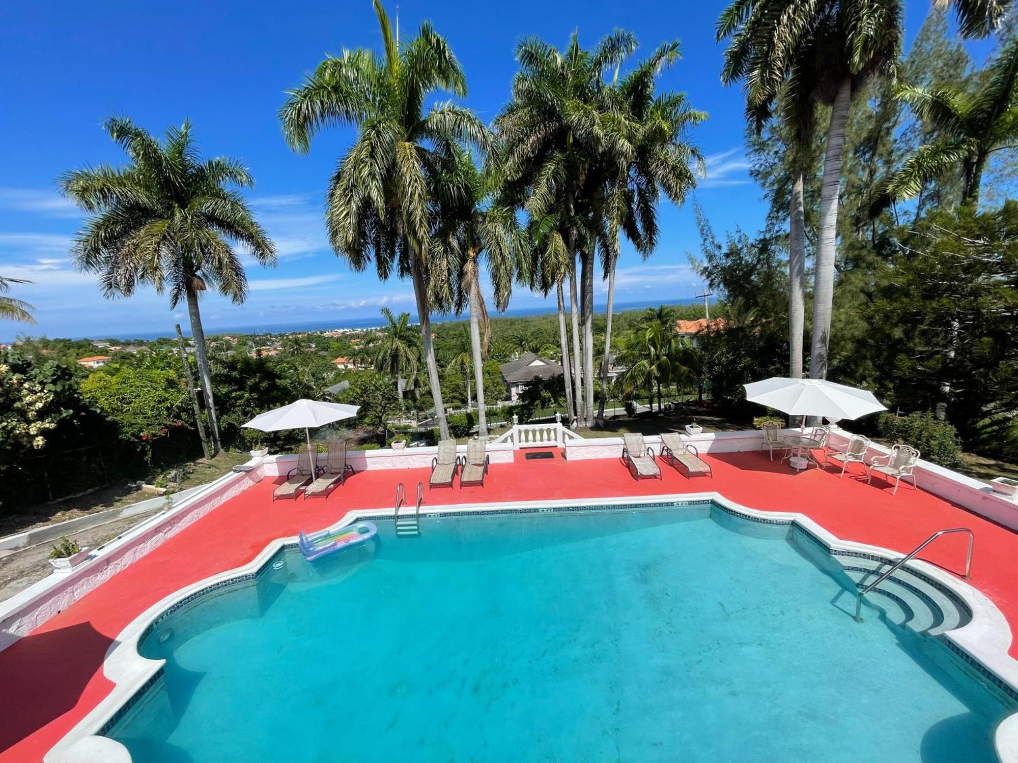Peaceful Palms Montego Bay Hotell Exteriör bild